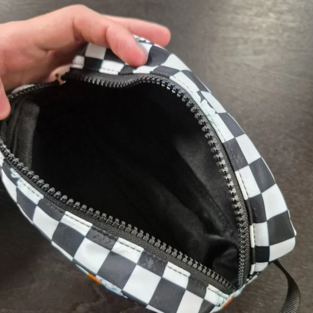 MADDEN GIRL Savvy Pouch In Black White